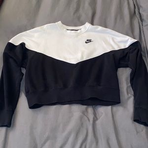 Nike crop long sleeve